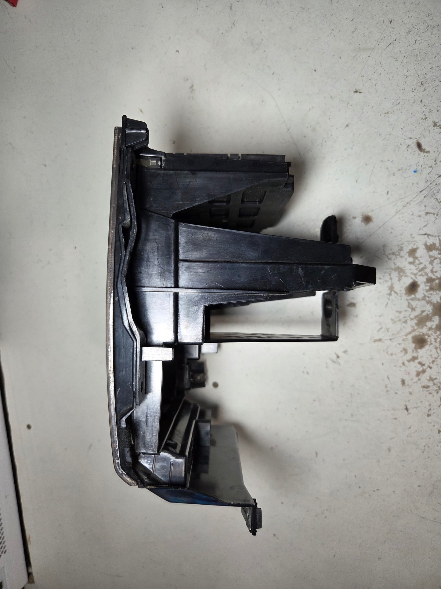 OEM 1999-05 VW radio cage for Mk4 Jetta Golf Wood Grain trim With Cup Holder GLX